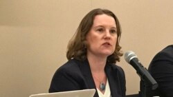 美国国务院东亚事务局澳大利亚、新西兰与太平洋事务副主任斯潘迪2019年12月9日参加全球台湾研究中心座谈会(美国之音锺辰芳拍摄)