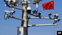 资料照片,天安门广场的摄像头。