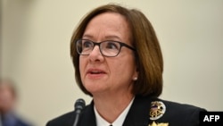 这张由法新社在2023年7月21日获得的照片显示,美国海军作战部副部长弗朗切蒂在众议院军事委员会作证。(2023年4月19日)