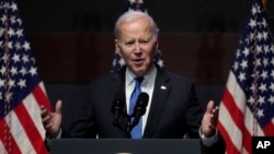 美国总统拜登在全国祈祷早餐会上发表讲话。(2023年2月2日)