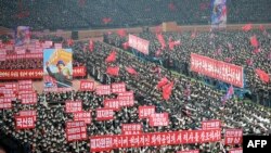 朝鲜民众在平壤集会,支持朝鲜劳动党中央委员会的决定。(2023年1月5日)