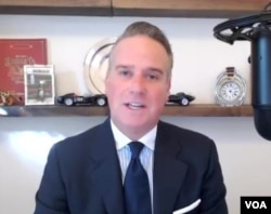 曾担任中兴通讯美国公司总法律顾问的阿什利·亚布隆(Ashley Yablon)接受美国之音采访时的视频截图 (2022年4月1日)