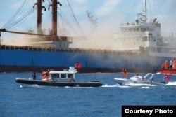 南援一号操演海面现场(台湾军闻社提供)