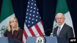 司法部与国土安全部长2017年12月14日召开记者会(法新社)