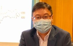 香港浸会大学政治及国际关系学系副教授陈家洛表示,舆论反应对惩教署拒绝胡志伟外出为父亲奔丧,都会觉得港府在国安法之下缺乏人性考虑,尤其是署方提出为胡志伟提供视像 奔丧,更加令人咋舌(美国之音/汤惠芸)