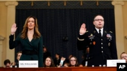ဒုတိယသမ္မတ Mike Pence ရဲ့ နိုင်ငံခြားရေးရာ အကြံပေး Jennifer Williams နဲ့ ဒုတိယဗိုလ်မှူးကြီး Vindman