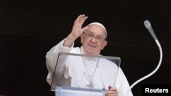 ဗာတီကန်ကနေ ကမ္ဘာအနှံ့ ပဋိပက္ခတွေအတွင်း ဒုက္ခရောက်နေသူတွေကို ဆုမွန်ကောင်းတောင်းပေးနေတဲ့ Pope Francis (သြဂုတ် ၄၊ ၂၀၂၄)