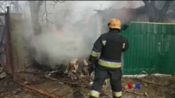 ယူကရိန်း လူနေအိမ်တွေ ရုရုားတပ် ဆက်တိုက်ခိုက်နေ ယူကရိန်း လူနေအိမ်တွေ ရုရုားတပ် ဆက်တိုက်ခိုက်နေ