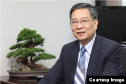 位于台北的元大宝华综合经济研究院董事长梁國源(照片由黄威彬拍摄提供)