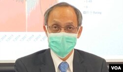 香港民意研究所行政总裁钟庭耀表示,今年已经来不及准备特首民间投票,估计在法律框架之下,可能不容许再举办这样的活动 (美国之音/汤惠芸)