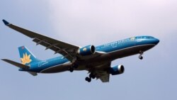 Vụ án ‘chuyến bay giải cứu’: Tổng số tiền nhận hối lộ lên tới 165 tỷ đồng | VOA Vụ án ‘chuyến bay giải cứu’: Tổng số tiền nhận hối lộ lên tới 165 tỷ đồng | VOA