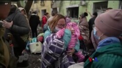 စစ်လက်နက် ကူညီဖို့ ယူကရိန်းနိုင်ငံသားတွေ နိုင်ငံတကာကိုပန်ကြား စစ်လက်နက် ကူညီဖို့ ယူကရိန်းနိုင်ငံသားတွေ နိုင်ငံတကာကိုပန်ကြား