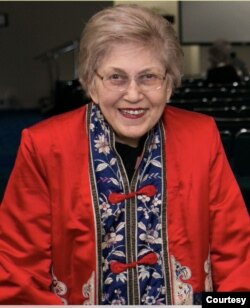 《一个犹太人的上海记忆》(Stateless in Shanghai)一书的作者丽莲·威伦斯博士 (Dr. Liliane Willens) (照片由本人提供: http://www.lilianewillens.info )