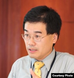 美国波士顿东北大学财务金融系教授邱万钧。(邱万钧提供)