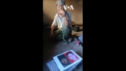 小花梅舅舅未指认照片中锁链女为小花梅 小花梅舅舅未指认照片中锁链女为小花梅