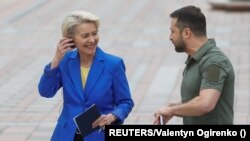 Президентка Європейської комісії Урсула фон дер Ляєн відвідувала Київ після початку повномасштабного російського вторгнення і стала одним з найгучніших голосів у Європі на підтримку українців.