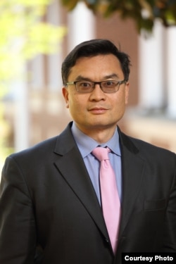 美国维吉尼亚大学商学院教授陈朝晖。(陈朝晖提供)