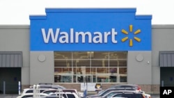 资料照片:宾夕法尼亚州费城的一家沃尔玛商店。