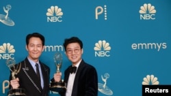 'Squid Game' ဇာတ်လမ်းတွဲ နိုင်ငံတကာ Emmy ဆု အကောင်းဆုံးသရုပ်ဆောင် Lee Jung-jae နဲ့ အကောင်းဆုံးဒါရိုက်တာဆုရ Hwang Dong-hyuk(စက်တင်ဘာ ၁၂၊ ၂၀၂၂)