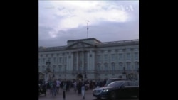 伦敦民众悼念伊丽莎白女王 伦敦民众悼念伊丽莎白女王