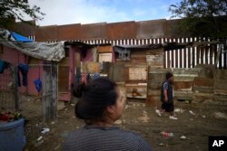 Прикордонна огорожа, вигляд із Мексики