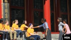 美国第一夫人米歇尔北大演讲并会见留学生 (2014年3月22日, 美国之音东方拍摄)