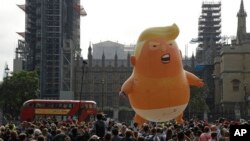 6-метрова лялька, яку демонстранти проти Трампа водили у Лондоні минулого року, цього разу може з’явитися знову