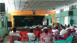 ကျောက်တော်မြို့နယ် ရပ်ကျေးအုပ်ချုပ်ရေးမှူး ၅၀ နီးပါး နုတ်ထွက်စာတင် ကျောက်တော်မြို့နယ် ရပ်ကျေးအုပ်ချုပ်ရေးမှူး ၅၀ နီးပါး နုတ်ထွက်စာတင်