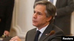 美国国务卿布林肯在乌克兰基辅与乌克兰外长库莱巴会面。(2021年5月6日 )