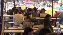 数周抗议 香港学生示威者不废学业 数周抗议 香港学生示威者不废学业