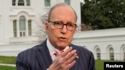 白宫经济顾问拉里·库德洛2018年4月6日见记者(路透社)