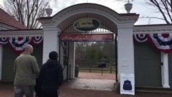 华盛顿故居的新公民入籍仪式