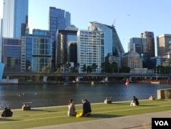 澳大利亚以包容多元文化见称,成为不少中国学生出国留学的首选。(高锋摄)