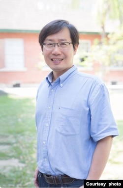 位于南台湾台南的成功大学政治系主任洪敬富。(照片提供:洪敬富)