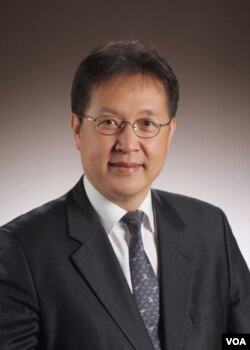 韩国仁川国立大学商学院教授洪起用(本人提供)