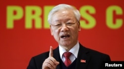 Câu chuyện ông Trọng muốn đẩy ông Chính về vườn không mới và cũng chẳng có gì gây sốc.