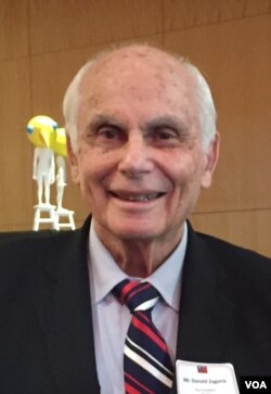 美国外交政策全国委员会资深副会长扎戈里亚 (美国之音章真拍摄)