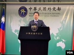 台湾外交部发言人李宪章(2019年7月11日,美国之音林枫拍摄)