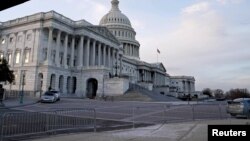 На фото: Будівля Капітолію у столиці США. Грудень 2021