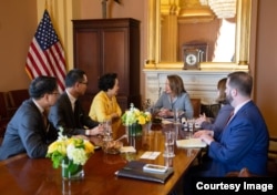 前香港政务司司长陈方安生访美国国务院,见众议院议长