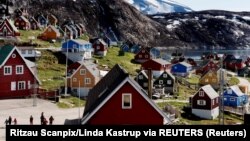 格陵兰西海岸小镇乌佩纳维克