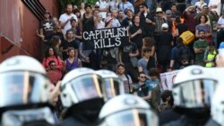 G20 အစည်းအဝေး ကန့်ကွက်သူများနဲ့ ရဲတပ်ဖွဲ့ ထိပ်တိုက်တွေ့ G20 အစည်းအဝေး ကန့်ကွက်သူများနဲ့ ရဲတပ်ဖွဲ့ ထိပ်တိုက်တွေ့