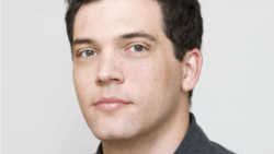 詹姆斯·塔格尔(James Tager)- 美国笔会(Pen America)研究部主任。(Pen America 图片)