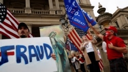 现任总统特朗普的支持者在密歇根州州府抗议民主党候选人拜登被宣布胜选(路透社2020年11月8日)