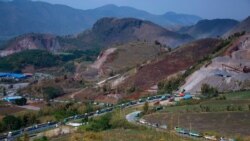 တရုတ်နယ်စပ်မှာ ကုန်သွယ်ရေးမညီမျှမှုကြောင့် မြန်မာကုန်သည်တွေ နစ်နာ တရုတ်နယ်စပ်မှာ ကုန်သွယ်ရေးမညီမျှမှုကြောင့် မြန်မာကုန်သည်တွေ နစ်နာ