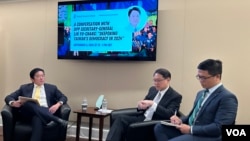 台湾执政党民主进步党秘书长林右昌(中)在华盛顿智库全球台湾研究中心发表讲话。(2024年9月3日，美国之音锺辰芳拍摄)