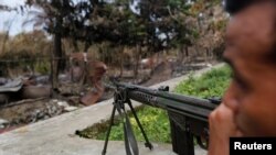 လုံခြုံရေး ရဲဝန်ထမ်းတဦး