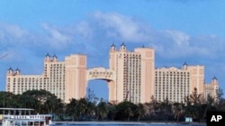 巴哈马群岛首都拿骚的天堂岛上现有的度假酒店,造价四亿五千万美元