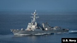 美国海军第七舰队阿利伯克级导弹驱逐舰“哈尔西号”(USS Halsey)