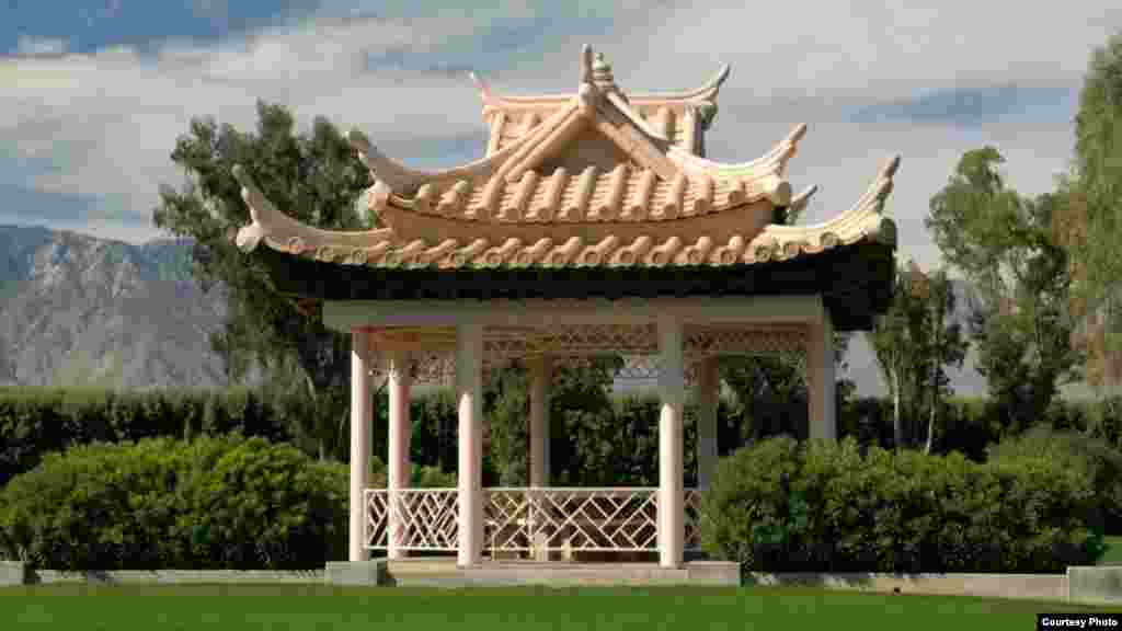 高尔夫球场的中国风味凉亭（阳光之乡提供）